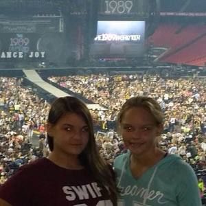 Meet your Posher, Cambrie