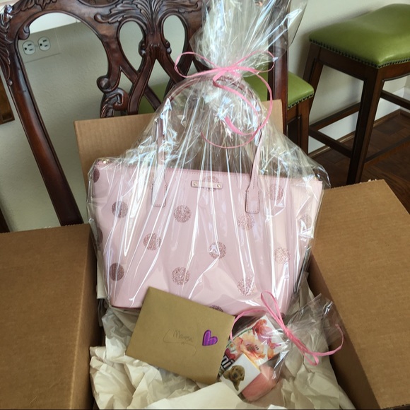 WELCOME to my Closet! Like to Bookmark! - Picture 5 of 6