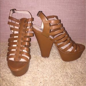 Steve Madden Brown Glendael Wedge/ Heel