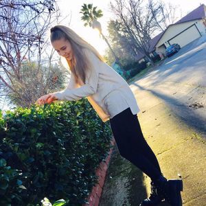 Meet your Posher, Kayla