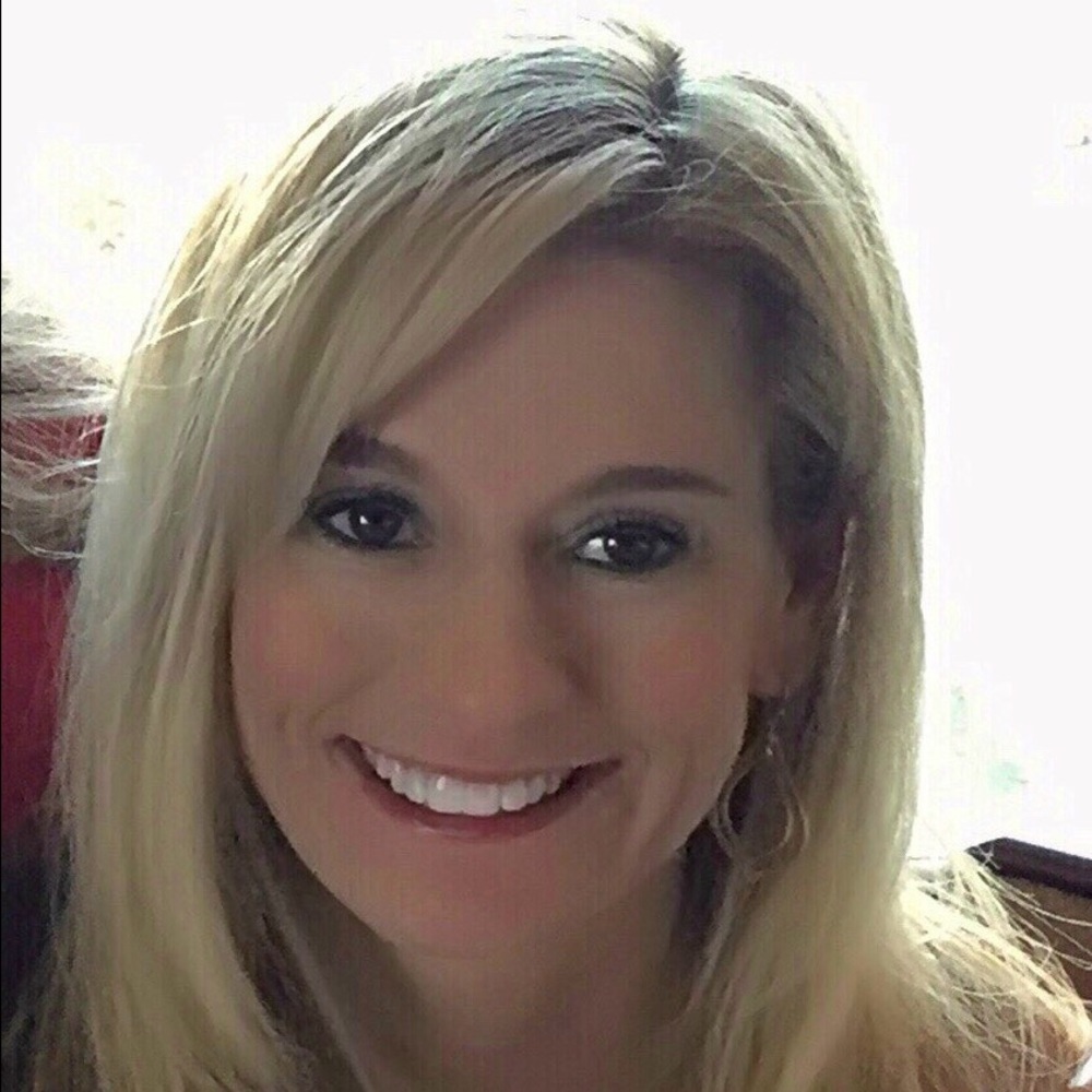 Meet your Posher, Lydia