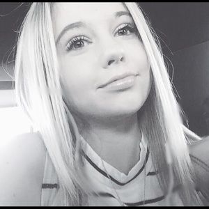 Meet your Posher, Addy