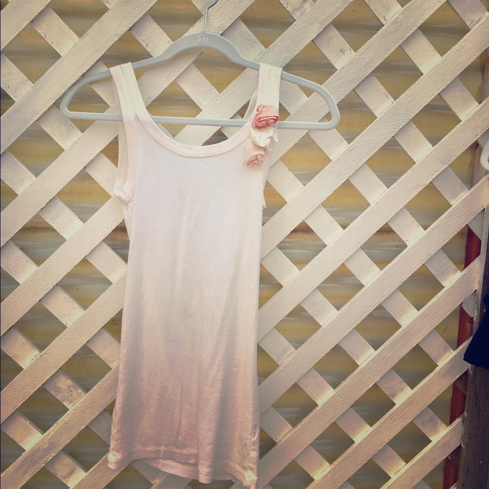 Tank top with sweet roses