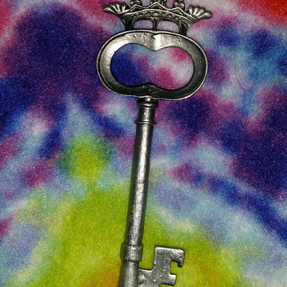 Candie's Black Ribbon Key Necklace - Picture 4 of 5