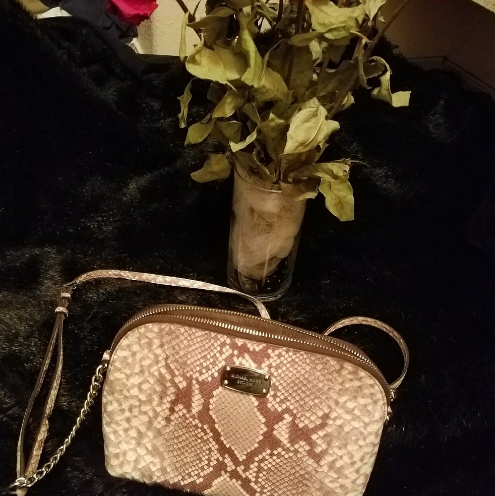 Cute authentic Michael Kors