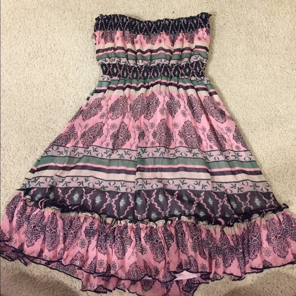 Pink and navy strapless dress