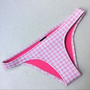 Triangle bottoms pink checkers