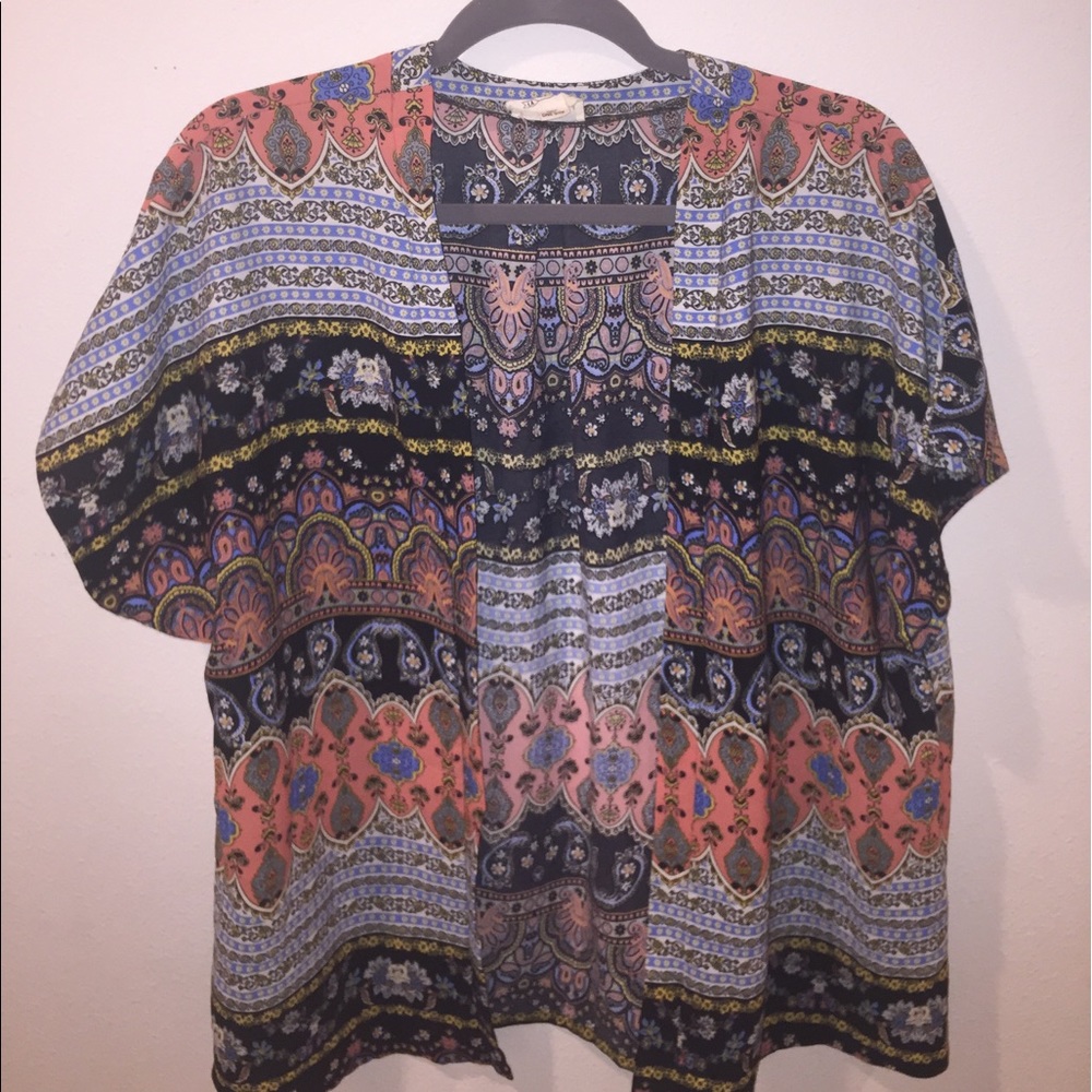 Pac Sun LA HEARTS Kimono!!