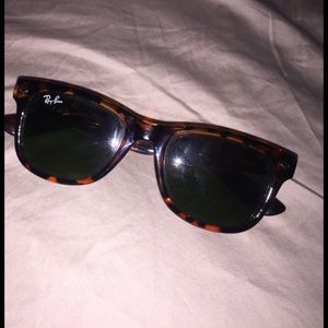 Ray bans Wayfarer Sunglasses Tortoise Shell