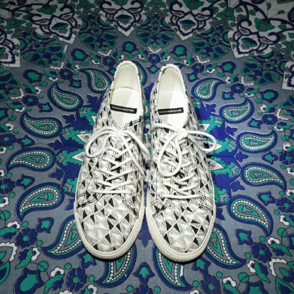 White Platforms from Solestruck's Limited Edition - Picture 1 of 4