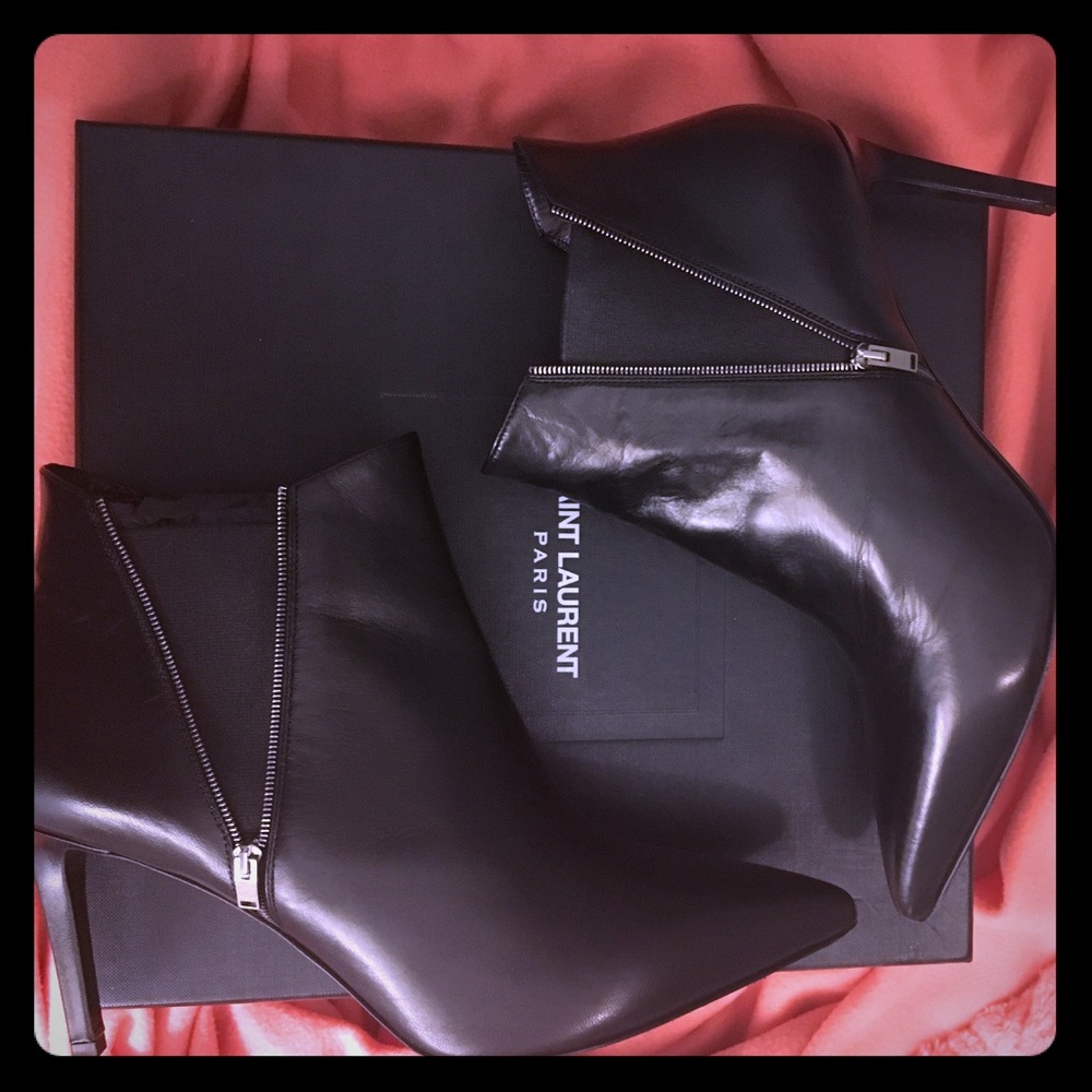 SAINT LAURENT Black Leather Paris '80 Zip Booties