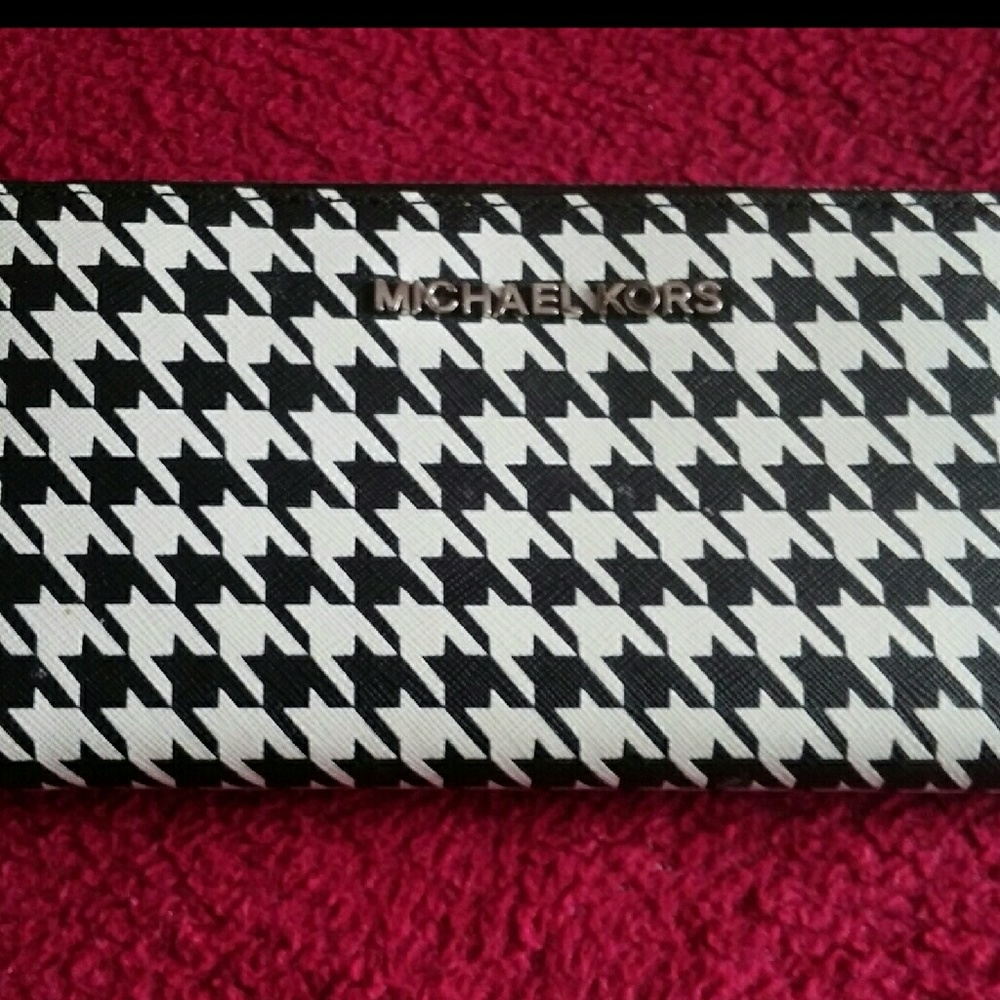 Michael Kors wallet
