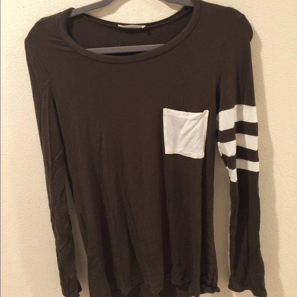 Green long sleeve jersey shirt!