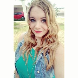 Meet your Posher, Ashley-ann