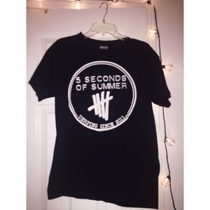 5sos tshirt