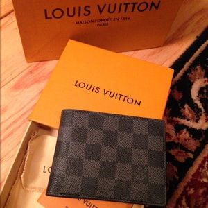 Louis Vuitton men's multiple wallet Louis Vuitton men's multiple wallet