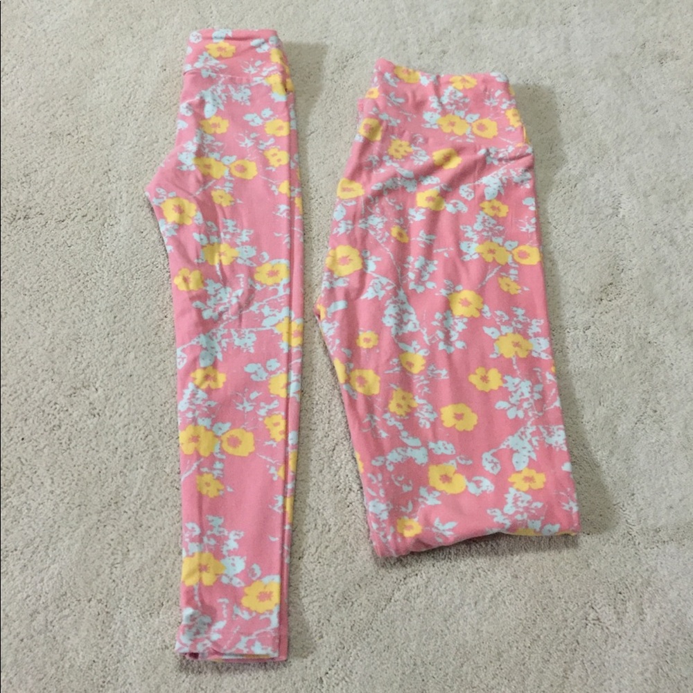 Lularoe Mommy & Me matching leggings.