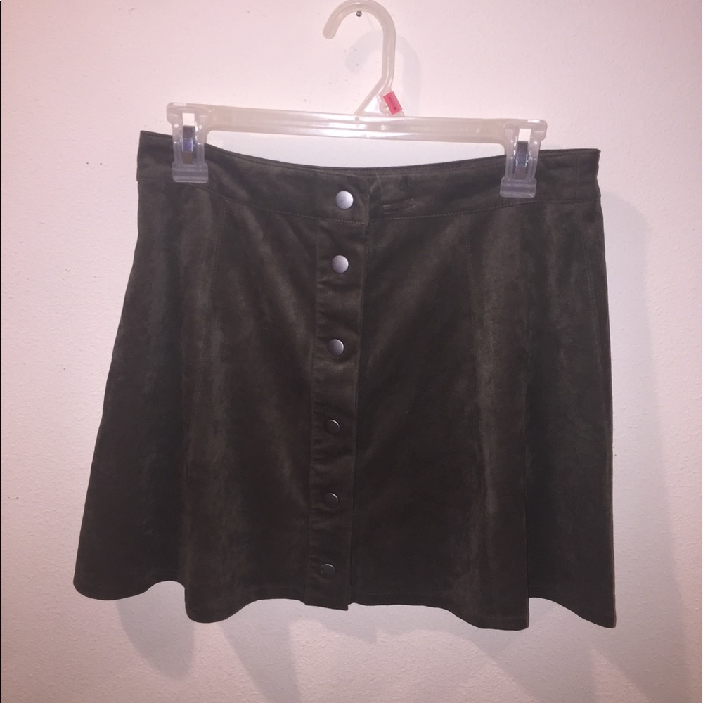 Sued button up skirt! Forever 21.