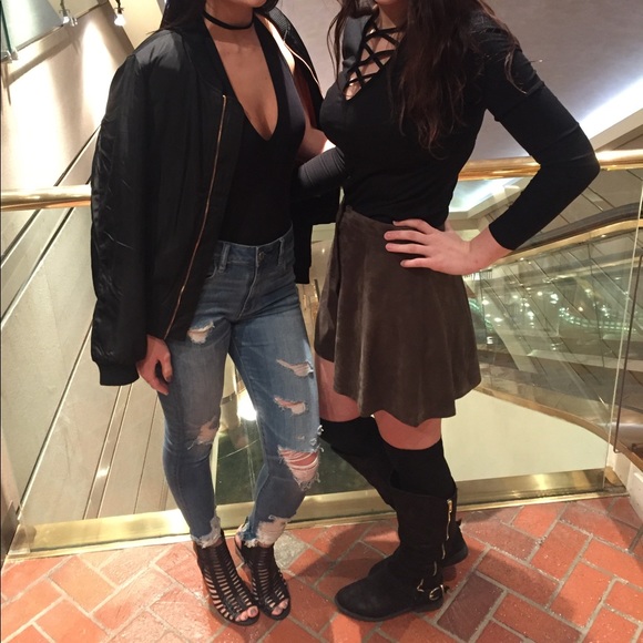 Sued button up skirt! Forever 21. - Picture 2 of 2