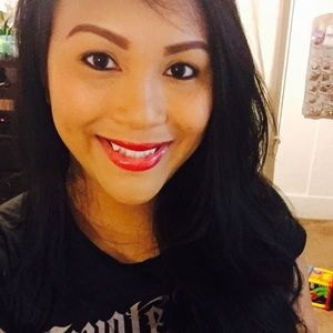 Meet your Posher, Melissa