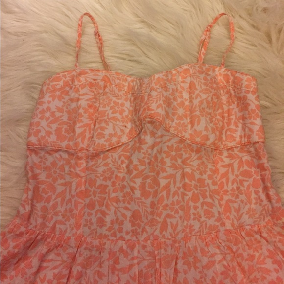 Light pink floral dress - Picture 2 of 3