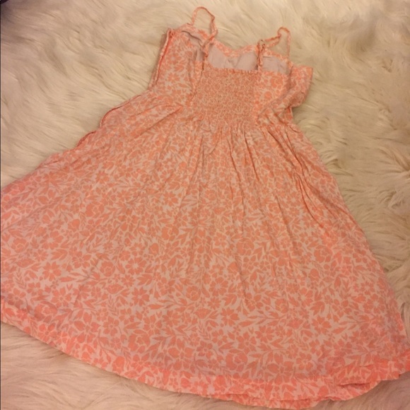 Light pink floral dress - Picture 3 of 3