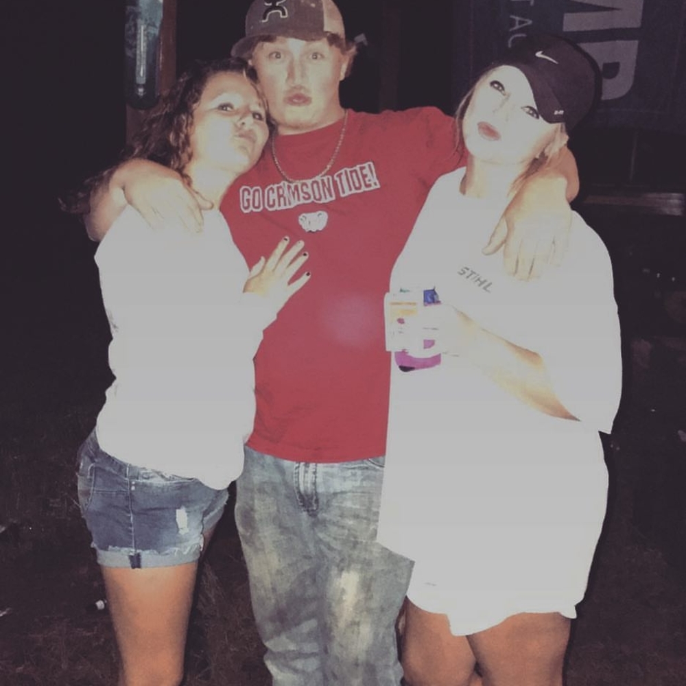 Meet your Posher, Hollie