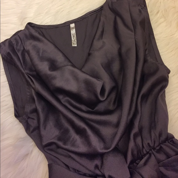 Metallic, satin dress - Picture 4 of 4