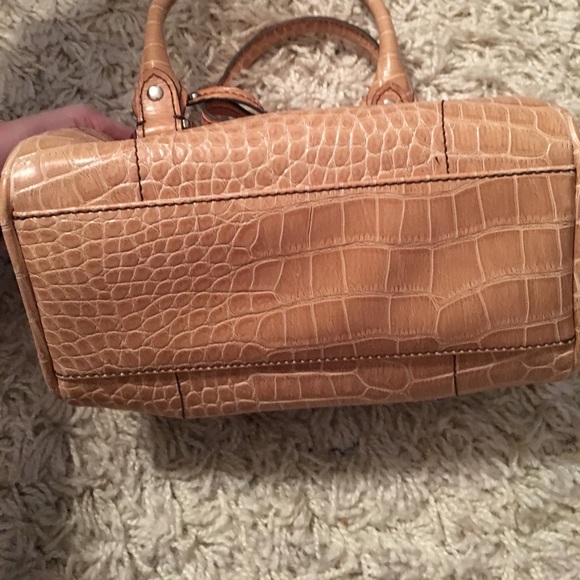 Liz Claiborne small tan snakeskin bag EUC! - Picture 4 of 4