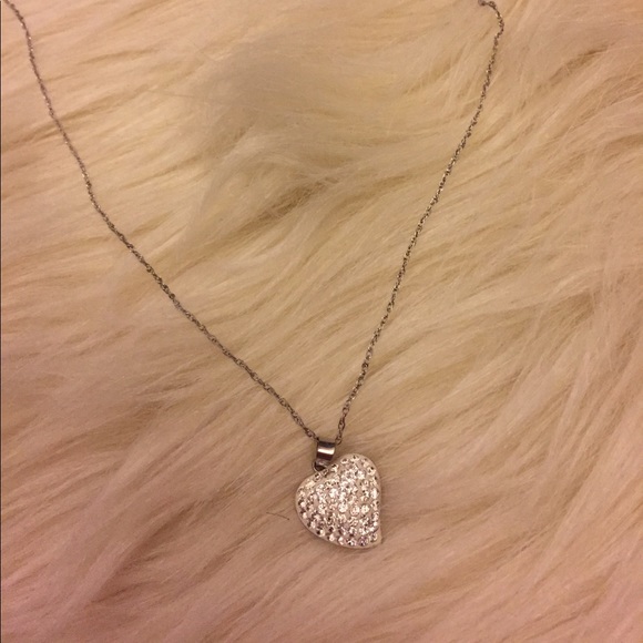 Diamond heart necklace - Picture 2 of 4