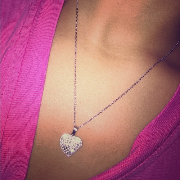 Diamond heart necklace - Picture 4 of 4