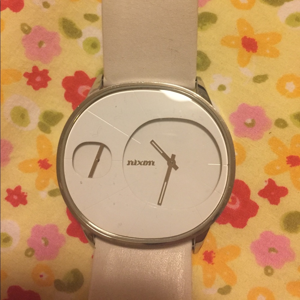 Nixon white-Star Struck-The Rayna watch