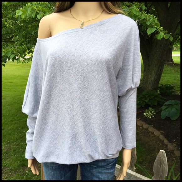 Ribbed Off-Shoulder Top - Picture 4 of 8