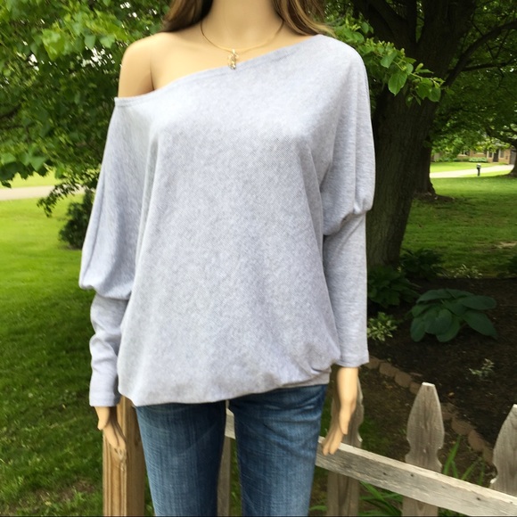 Ribbed Off-Shoulder Top - Picture 7 of 8