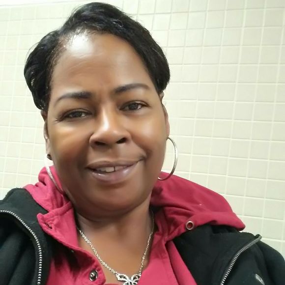 Meet your Posher, Danielle - Picture 1 of 1