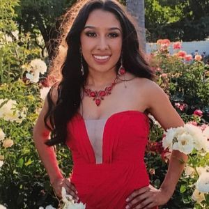 Meet your Posher, Desirae