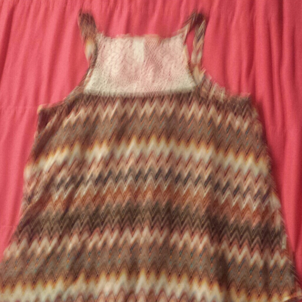Shirt - Picture 2 of 3