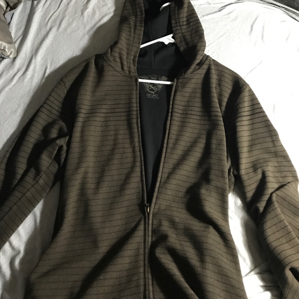 Brown stripped sweatshirt LARGE