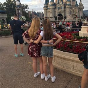 Meet your Posher, Tia