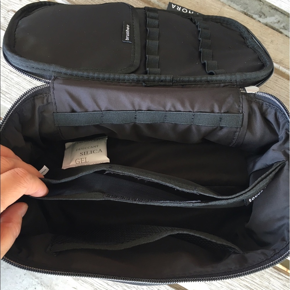 LAST ONE Sephora The Vacationer Makeup Bag - Picture 2 of 4