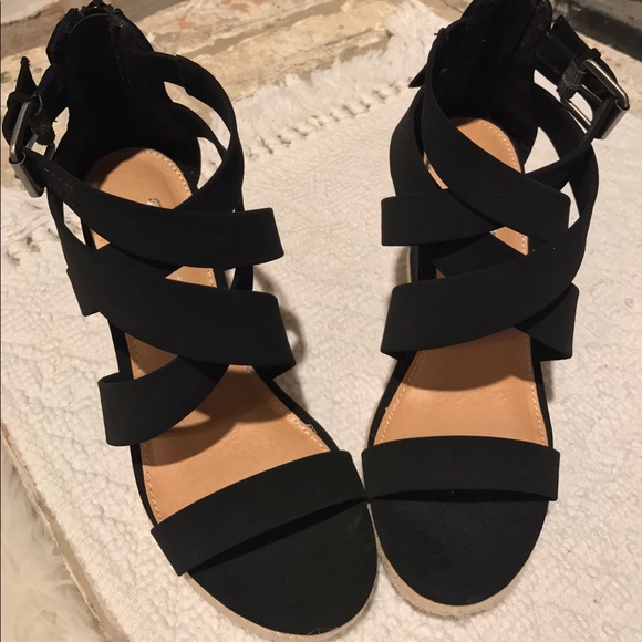 STRAPPY WEDGE ESPADRILLE SANDALS - Picture 6 of 7