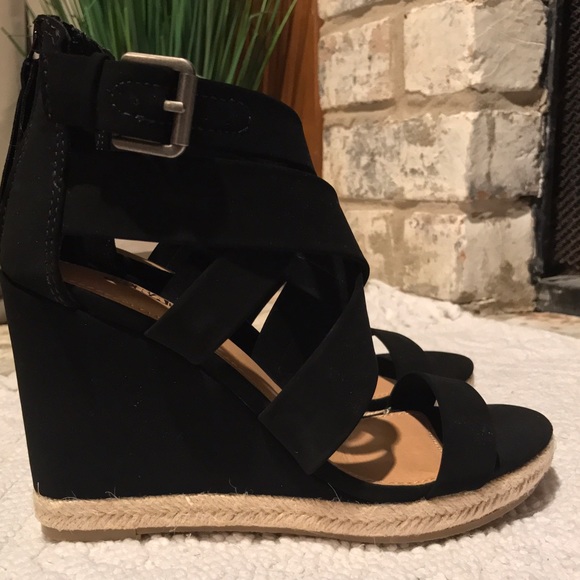 STRAPPY WEDGE ESPADRILLE SANDALS - Picture 7 of 7