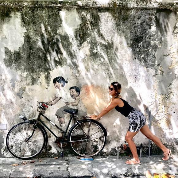 Meet your Posher, Niki - Picture 1 of 1