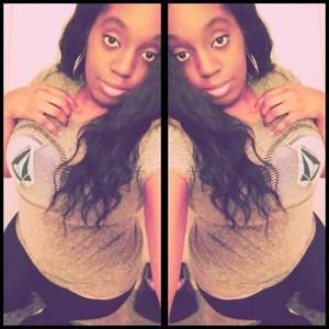 Meet your Posher, Cortni