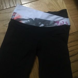 Lululemon crops!