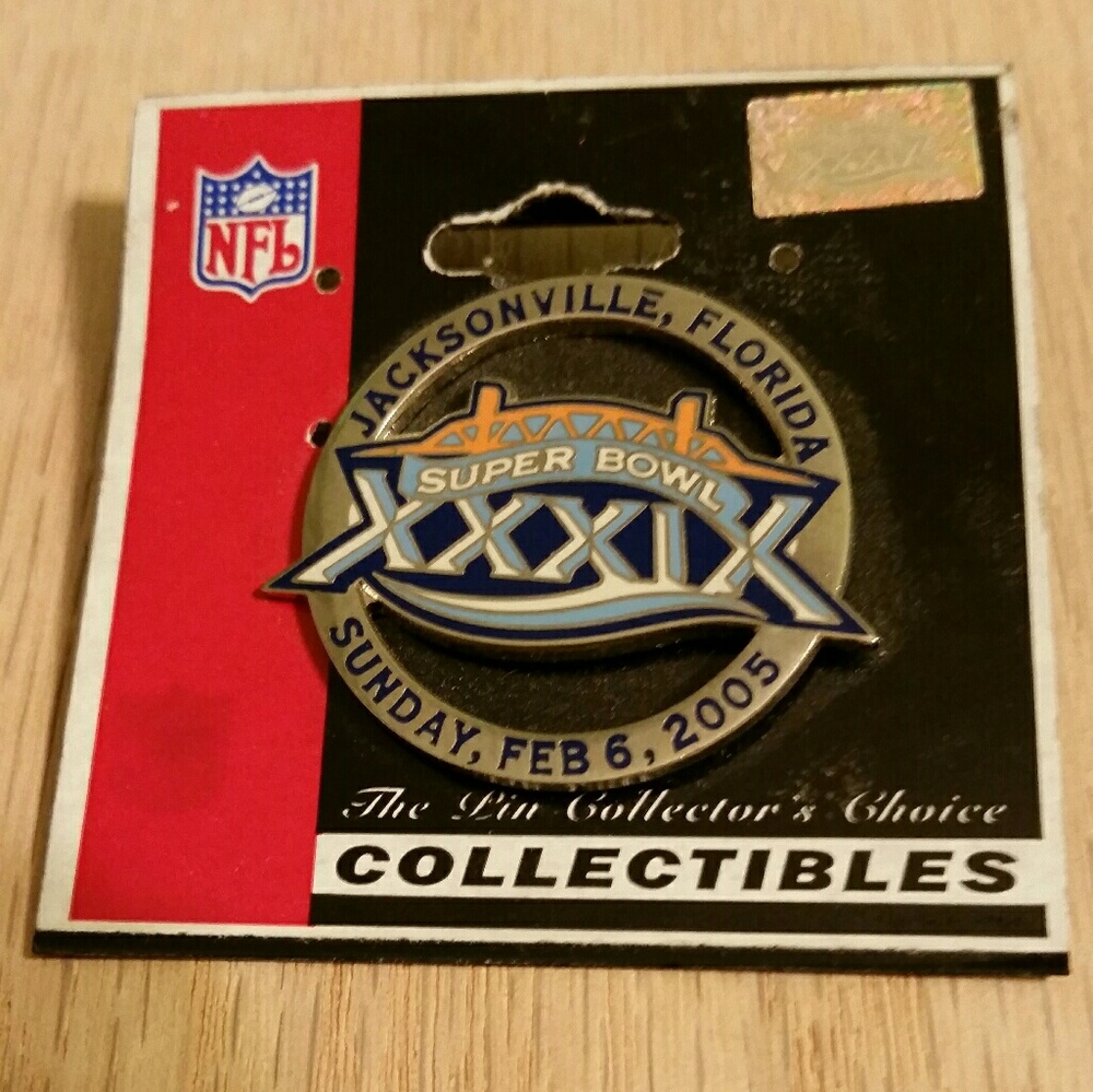2005 Super Bowl collectibles pin