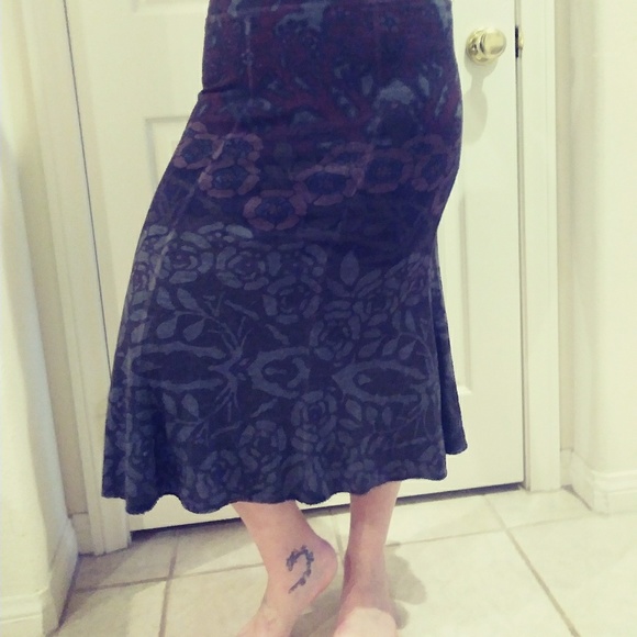 Vintage Skirt - Picture 3 of 4