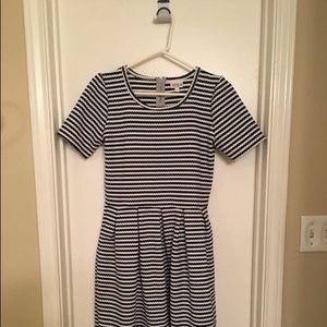 LuLaRoe Amaelia sz M