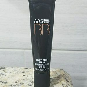 MAC Prep + PRIME BB in DARK