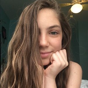 Meet your Posher, Mariel